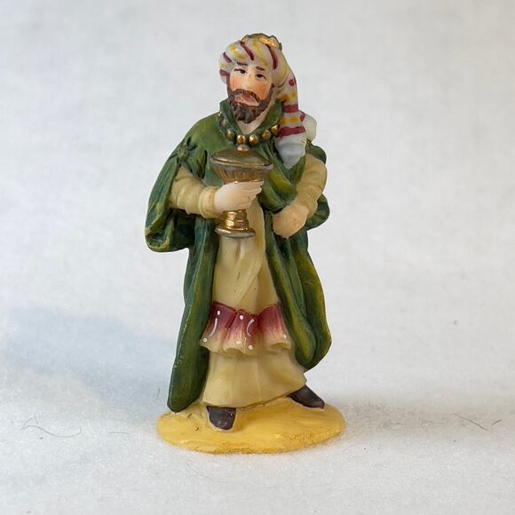 Grandeur Noel '01 Bethlehem Village Wiseman Collector O'Well Porcelain Resin - Picture 1 of 10